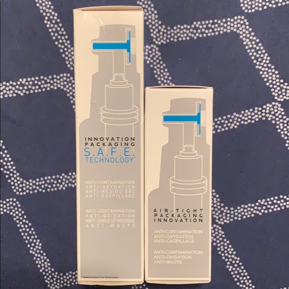 La Roche Toleriane Ultra face care bundle. - Picture 2 of 4